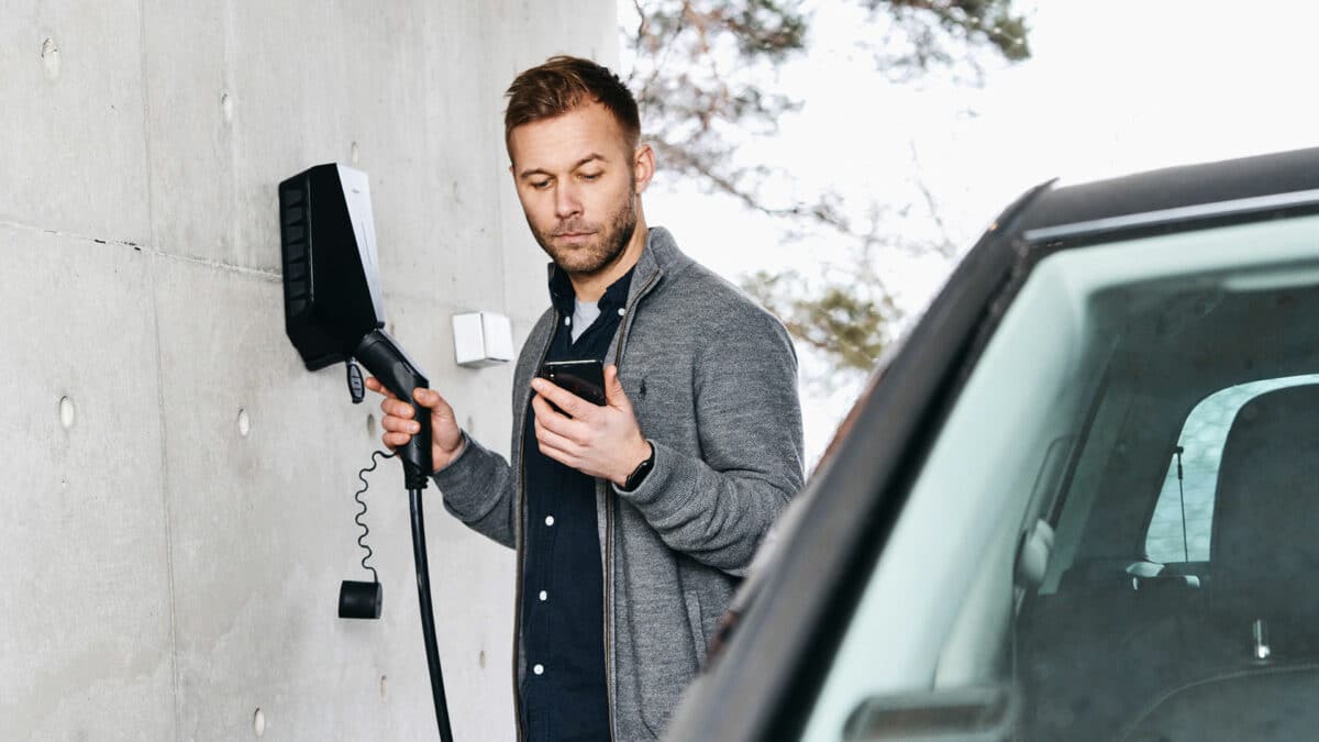 How Long Does It Take to Charge an Electric Car?