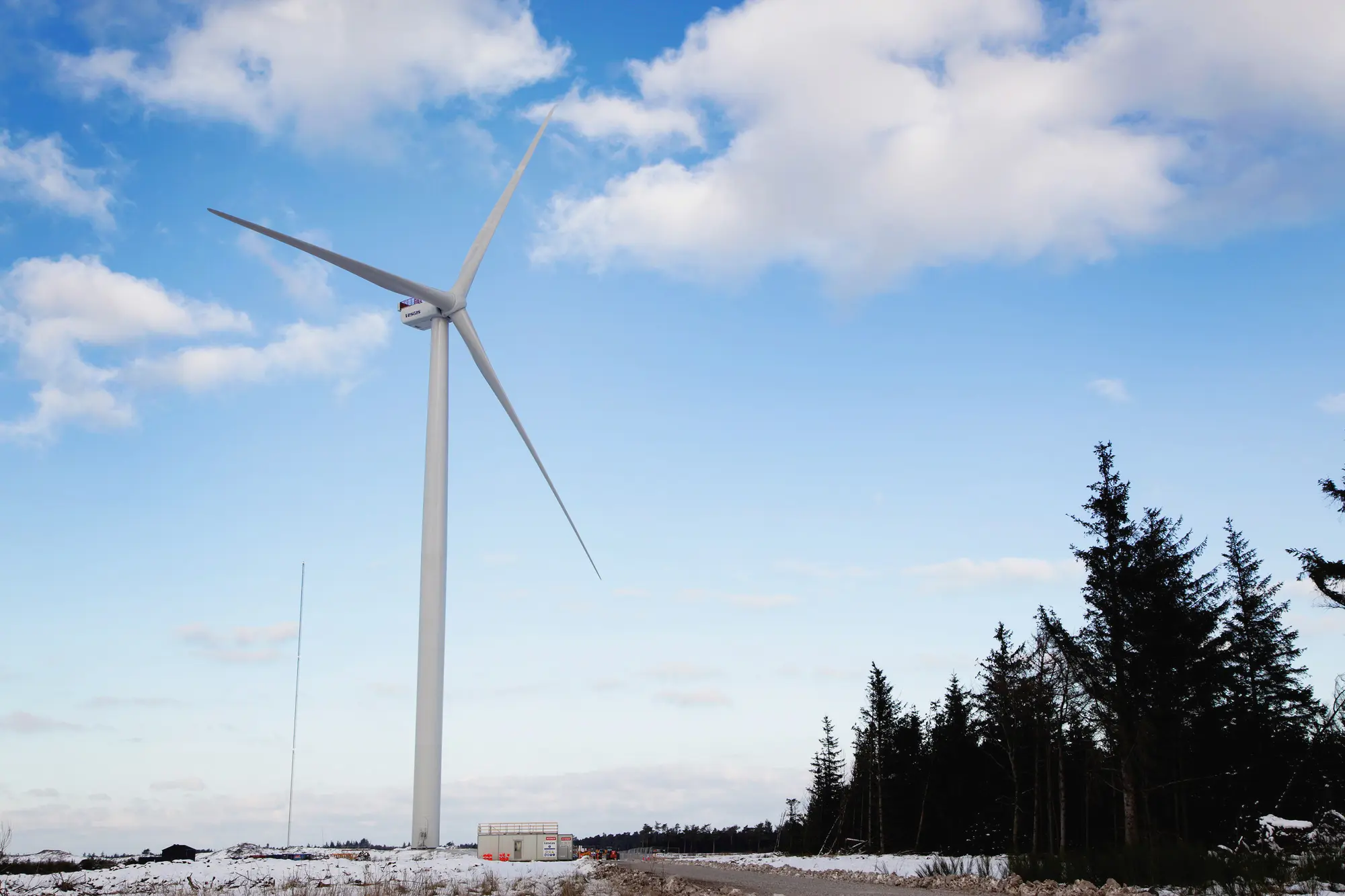 vestas wind turbine